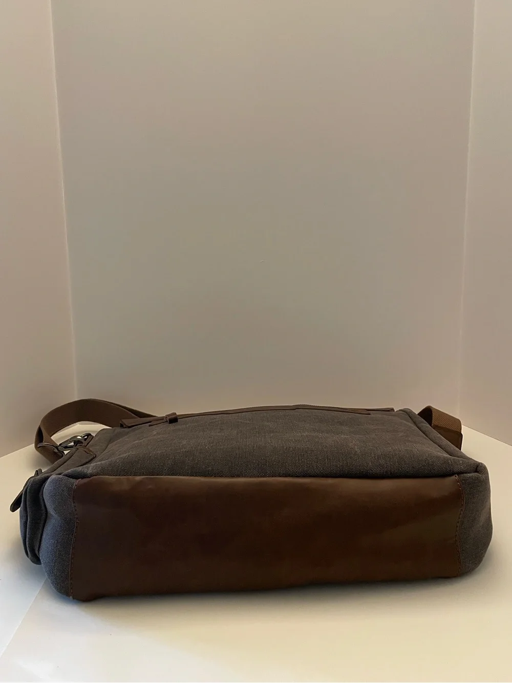 VEFEHL Canvas Laptop Messenger Bag Brown Gray Crossbody Briefcase Work Travel